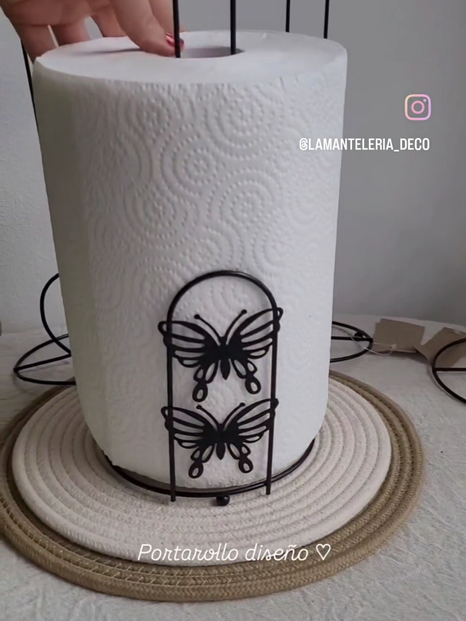 • PORTAROLLOS DISEÑO • Dale un toque diferente a esa mesa y llevate nuestros portarollos negros con estos diseños divinos para que decores tu cocina ✨️ $6.990.- c/u transferencia  $9.490.- c/u tj 3 cuotas sin interés  Envíos a todo el país 🇦🇷  #portarollos #cocina #kitchendesign #kitchen #handmade #diseñodeinteriores #interiordesign #homedeco #homemade #deco #decoracion #interior #emprendedor #emprendimiento 