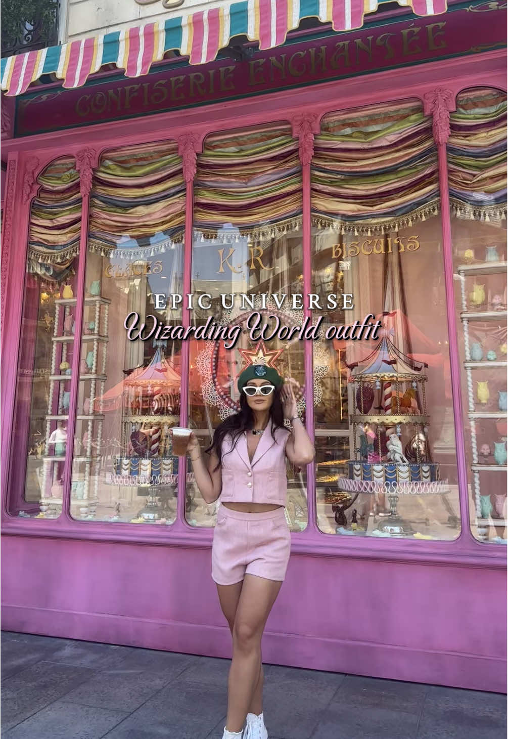 A day spent in the Wizarding World of Paris? J’adore! Say less. Of course I had to use Dolores Umbridge as outfit inspo (she may be a villain but she is an icon, okay?) with a bit of a Slytherin twist. I think this mayyy be my favorite portal of Epic?! #epicuniverse #universalorlando #outfitinspo #ootdinspo #slytherin #wizardingworld #wizardingworldofharrypotter #fantasticbeasts #doloresumbridge #ministryofmagic #epicuniverseoutfits #harrypotter #paris #themeparktiktok #orlando 