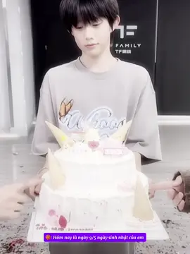 陈以恒-生日快樂-Happy Birthday/09052010/-/09052025/ Chúc mừng sinh Nhật Trần Dịch Hằng 15 tuổi rùi 💜💪🏻🏀⛹🏻♉️ 🥳🥳🥳🥳🥳🥳🥳🥳🥳🥳 #trầndịchhằng #chenyiheng_陈奕恒 #Jonathan #allforcyh #tf家族 #CapCut 