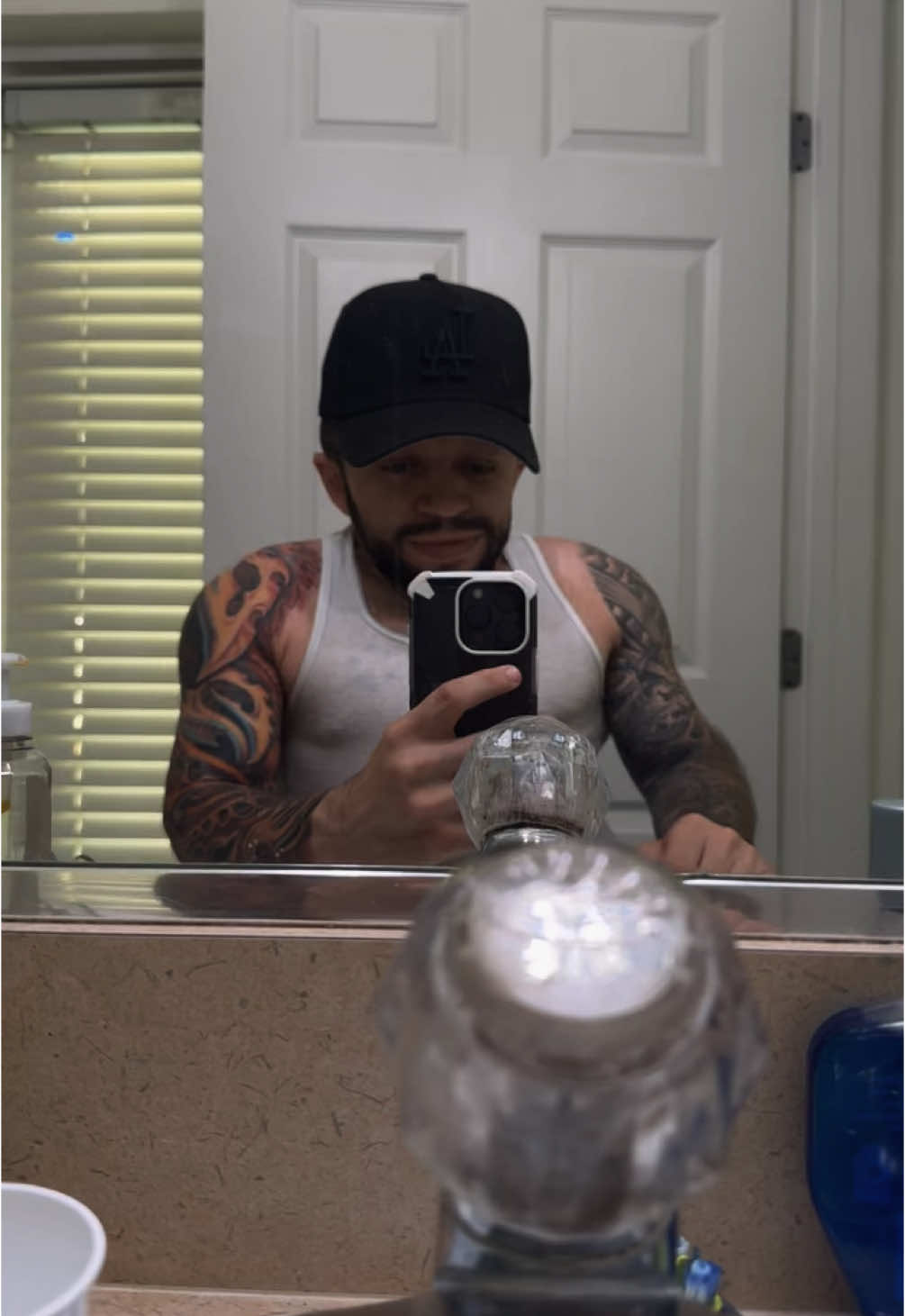 Day 1 with no eyebrows... 👁️