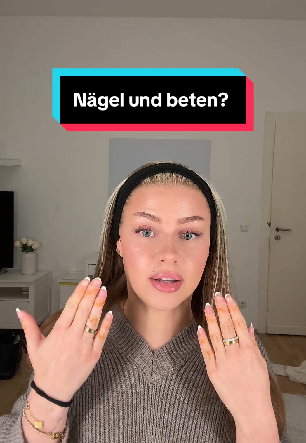Natürlich ist es ohne alles am besten, aber wäre das eine Alternative? Ich lasse mich sehr gerne eines besseren belehren ☺️ #fyp #virał #muslim #muslimah #islamic_video #islamic #halal #nails #pray #prayer #prayers #islamicreminder 