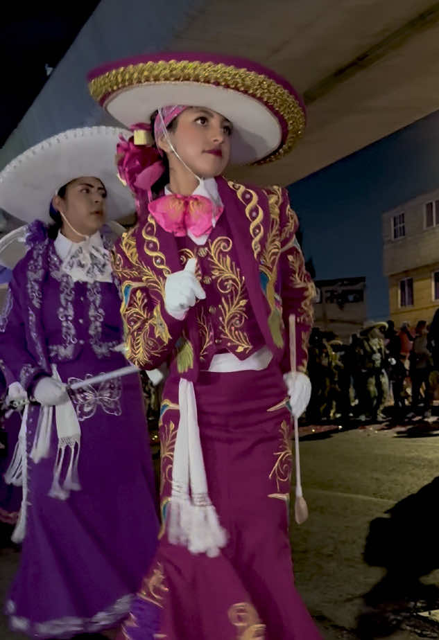 CHARROS FUNDADORES UNIÓN ZAPOTITLAN 🩷CHARRA: ⚜️ESTEFANI MAITE CHAVARRÍA⚜️  🔱 PORTE Y ESTILO ✨  #carnaval2025 #zapotitlan #charraviral #charros #fundadoresunion #gala #elegancia #tik_tok 