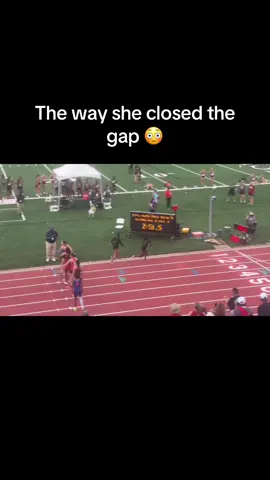 (via @ashy!, a_creator/IG) #trackandfield 