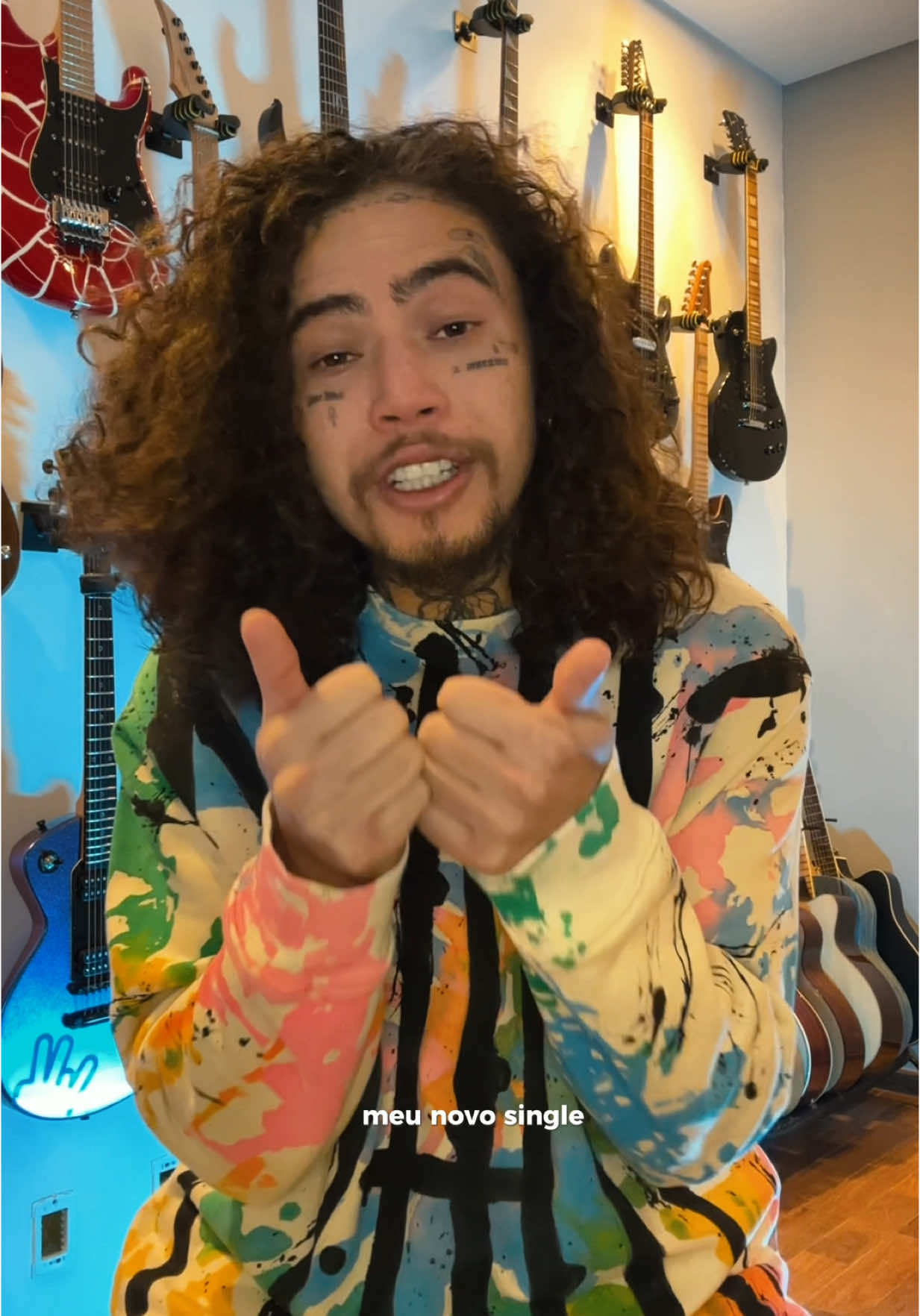 “Quem É Você?” dia 16 de maio! 💌🛶 @lucaslucco Tá na bio 👀