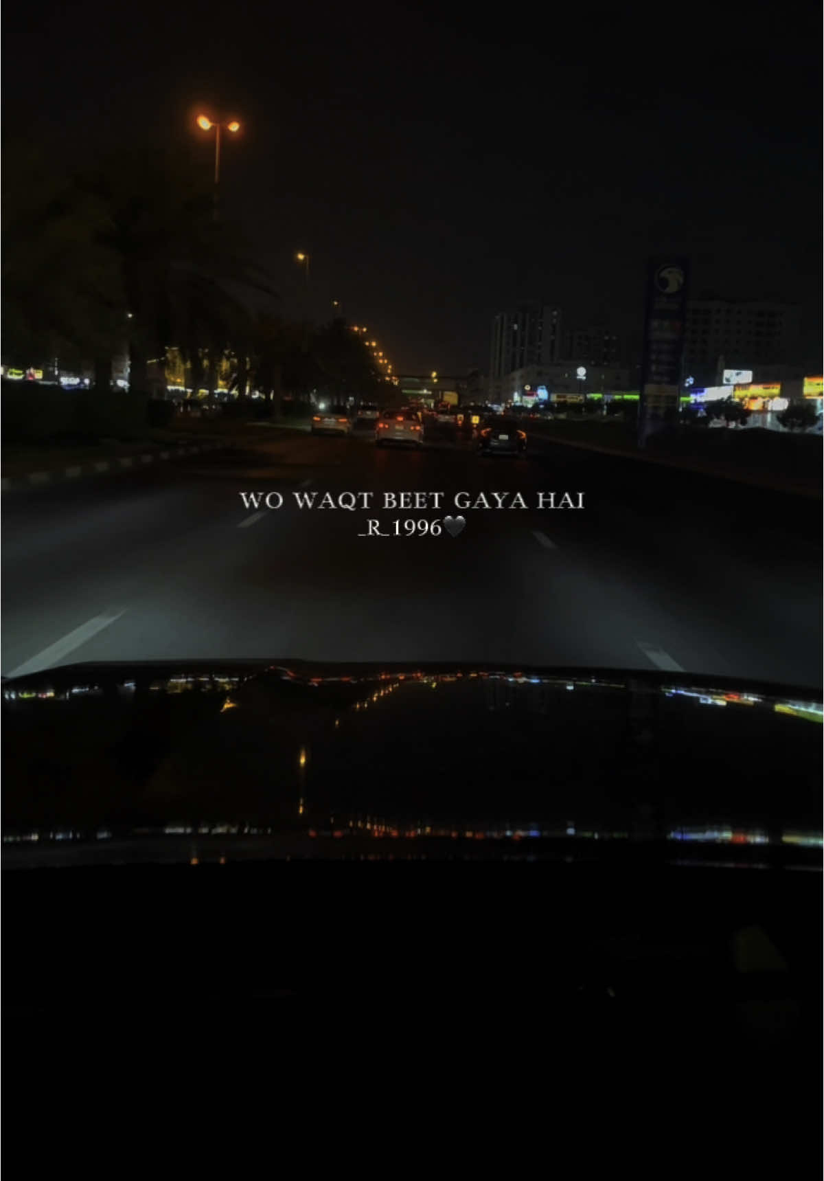 WO WAQT BEET GAYA HAI.                     #hindisong #100k #reels #lyrics #sad #trending #aesthetic #brokenheart #viral #fyp #_r_1996 