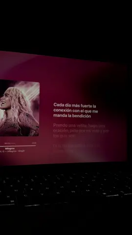 Aprendí a valorar la noche, me hice amiga de una tal luna #karolg #karolgcolombia #carolina #milagros #bichota #fypシ #colombia #fyp #paratiiiiiiiiiiiiiiiiiiiiiiiiiiiiiii #parati 