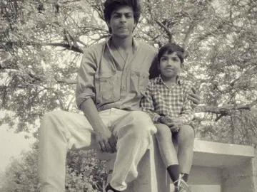 emang dasarnya udah ganteng😋#srk #sahrukhkhan #shahrukhkhan #shahrukhkhan #sahrukhkhan #kingofbollywood #shahrukhkhan #iamsrk #srkfanclub #fyp 