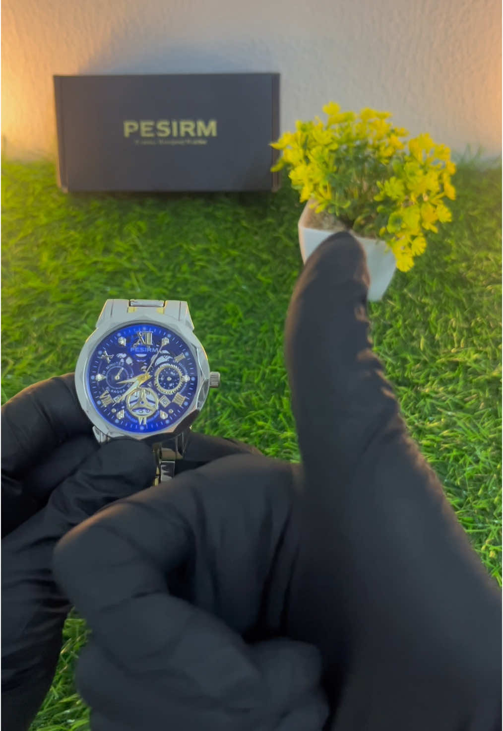 Replying to @Jzxx Luxary Style ရှယ်မိုက်တဲ့နာရီစျေးတန်#fyp #tiktokshop #ထိုင်းရောက်ရွှေမြန်မာ #OOTD #TikTokFashion #luxarywatches #နာရီ 