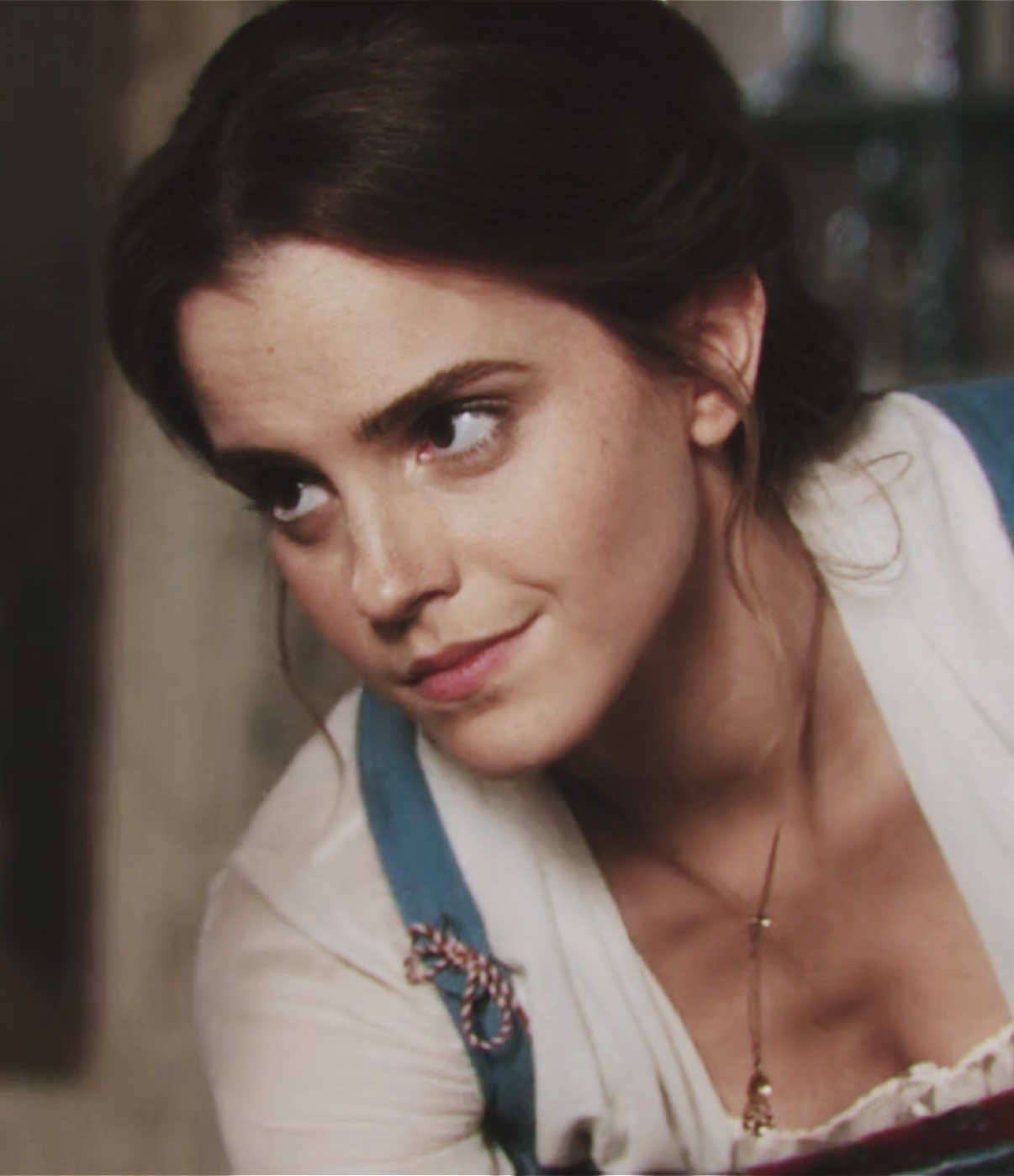 And people says she isn’t dead drop gorgeousto play as belle… like look at HER // scp:lunascenez // #belle #belleedit #emmawatson #beautyandthebeast #fyp #fypシ #foryoupage #estraternal 