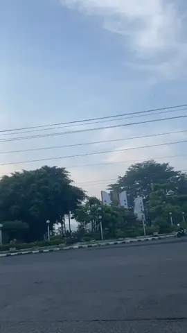 pagi ini kota Kudus berkabut#selamatpagi #berkabut🥶🥶 @Mohamad Syaiful Annas 