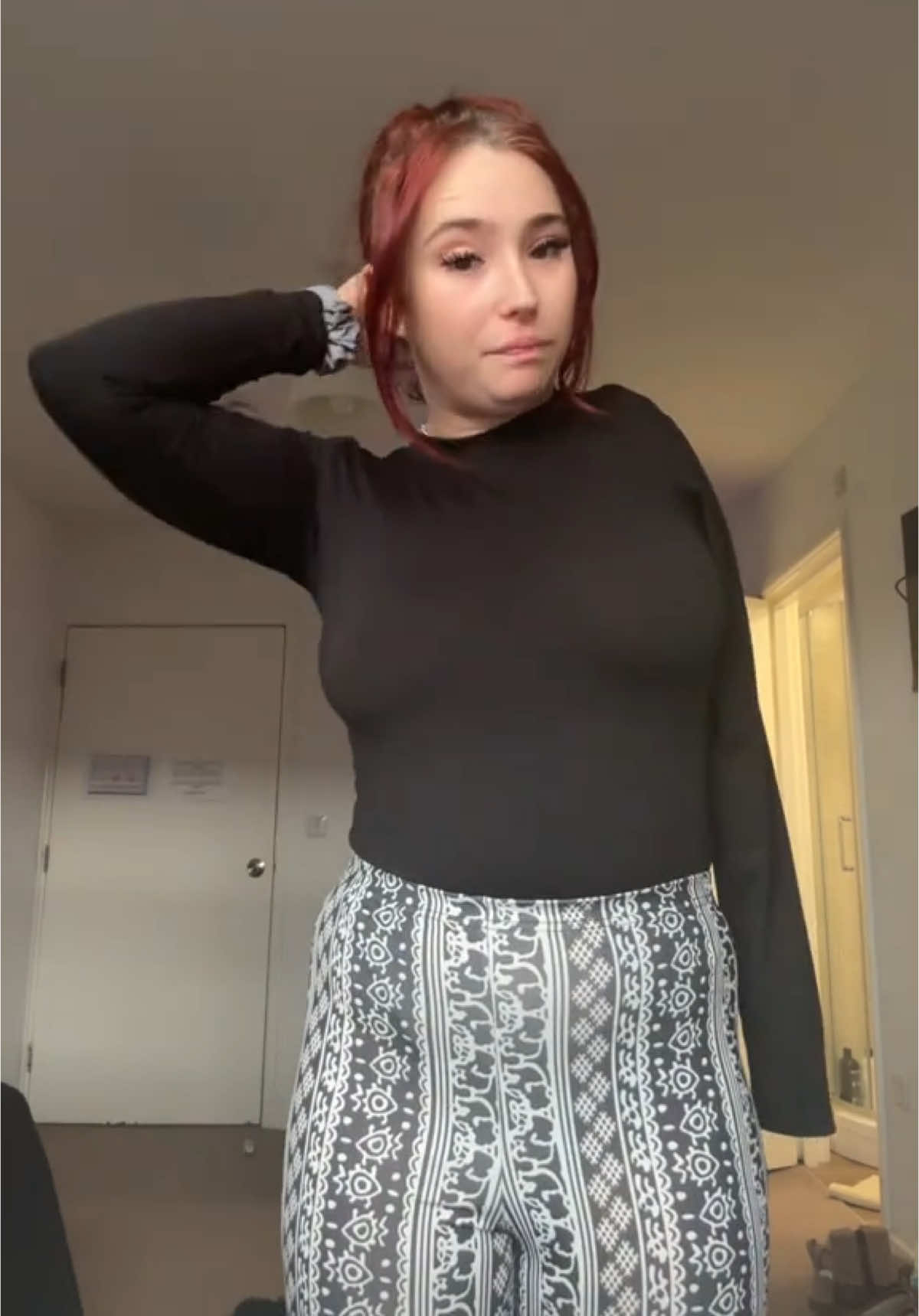 #amputee#Love#disability#viral_video#fyp#neipertee#condividi#spettacolo#onearmgirl#woman#likе#lavoro#tutto 