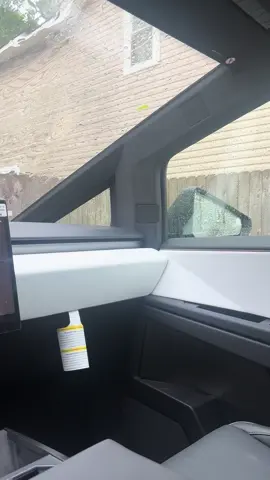 Tesla Cybertruck in the rain 🌧️ #TeslaTok #Tesla #757 #BreakingNews #American #SEXY #Cybertruck #rain #peace #fyp #Viral 