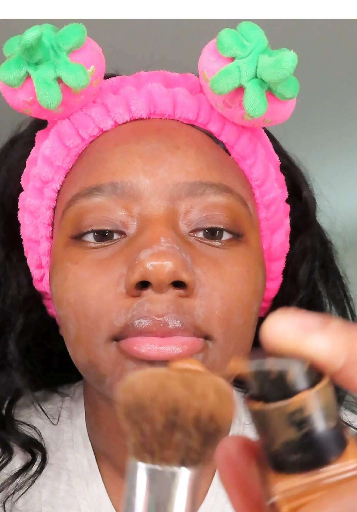 Quick make-up routine. Enjoy. Follow me for more I’m following all the girlies back.  #makeup #makeuptutorial #MakeupRoutine #shortvideo #makeuptransformation #fypppppppppppppppppppp #virall #viral? #viralllllll #beauty #beautyhacks #makeupvideo #makeupvideos #tiktoker #influencer #makethisviral 