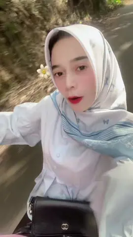 🌸