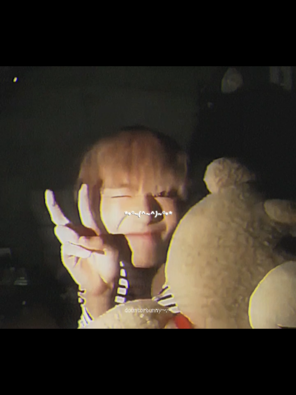 I miss him sm~ ㅜㅠ our little baby tata~o.o has grown up...(TT)