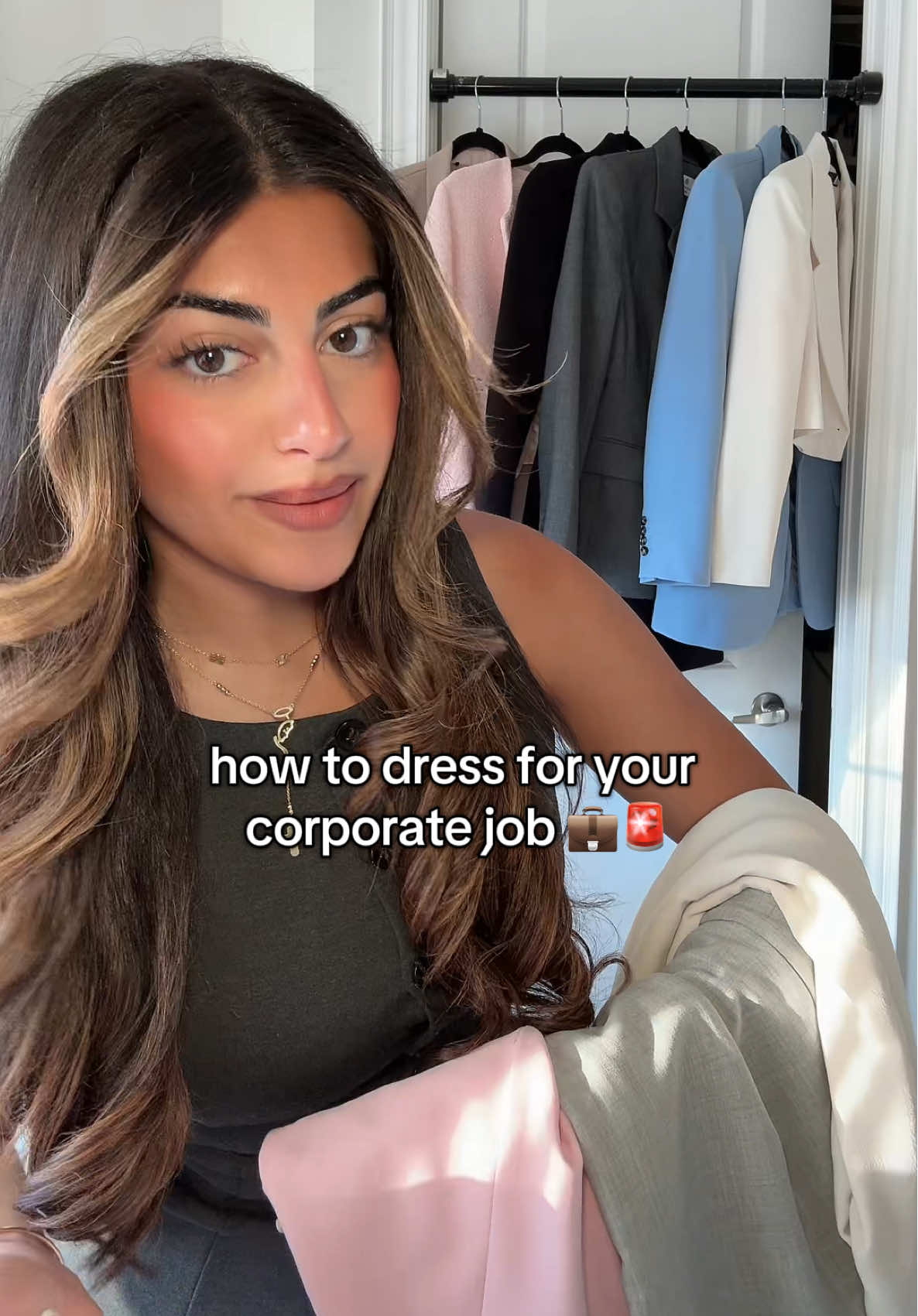 helping you build your timeless wardrobe without becoming an office siren👩🏻‍⚖️ #fyp #fashion #corporateoutfits #law #internship #style #inspo #professional #business #officeoutfit #aritzia #blazer 