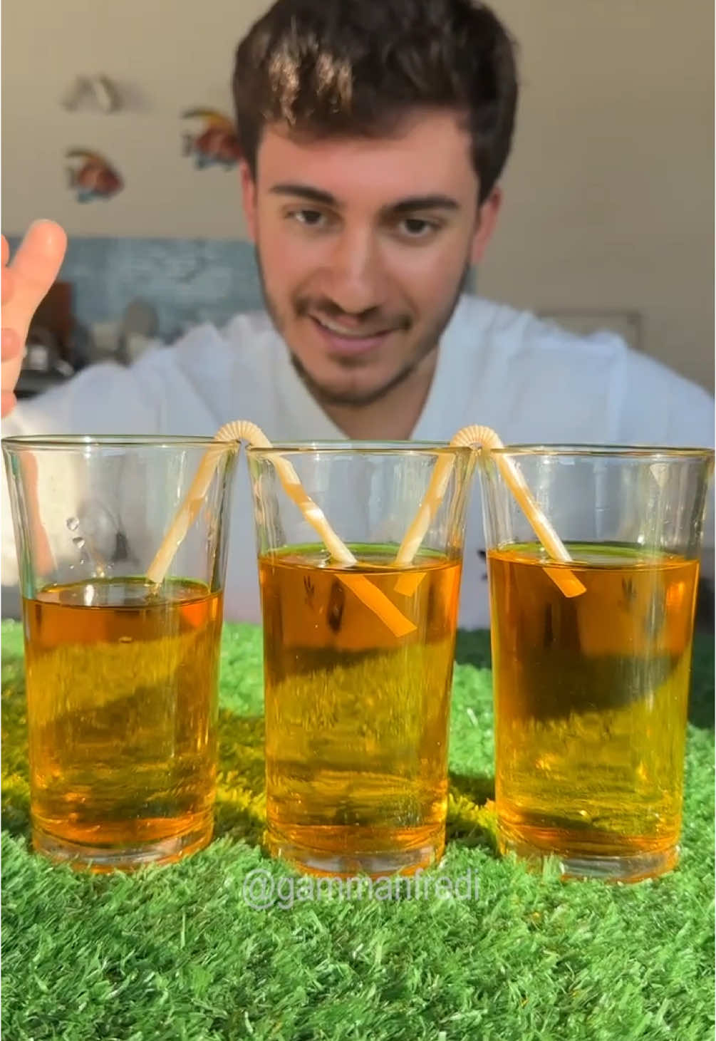 Alguém sabe explicar a física por trás desse experimento? #experimento 