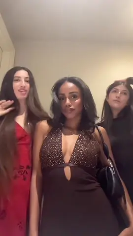 draft from a while! #missthem #adamsandler #sunnysandler #besties #lovethem #cutes #bffgoals #yoursonotinvitedtomybatmitzvah #actress #netflix #dylanhoffman 