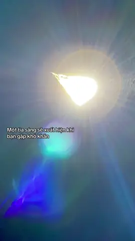 Tia sáng mà bạn luôn gặp lúc khó khăn 😂
