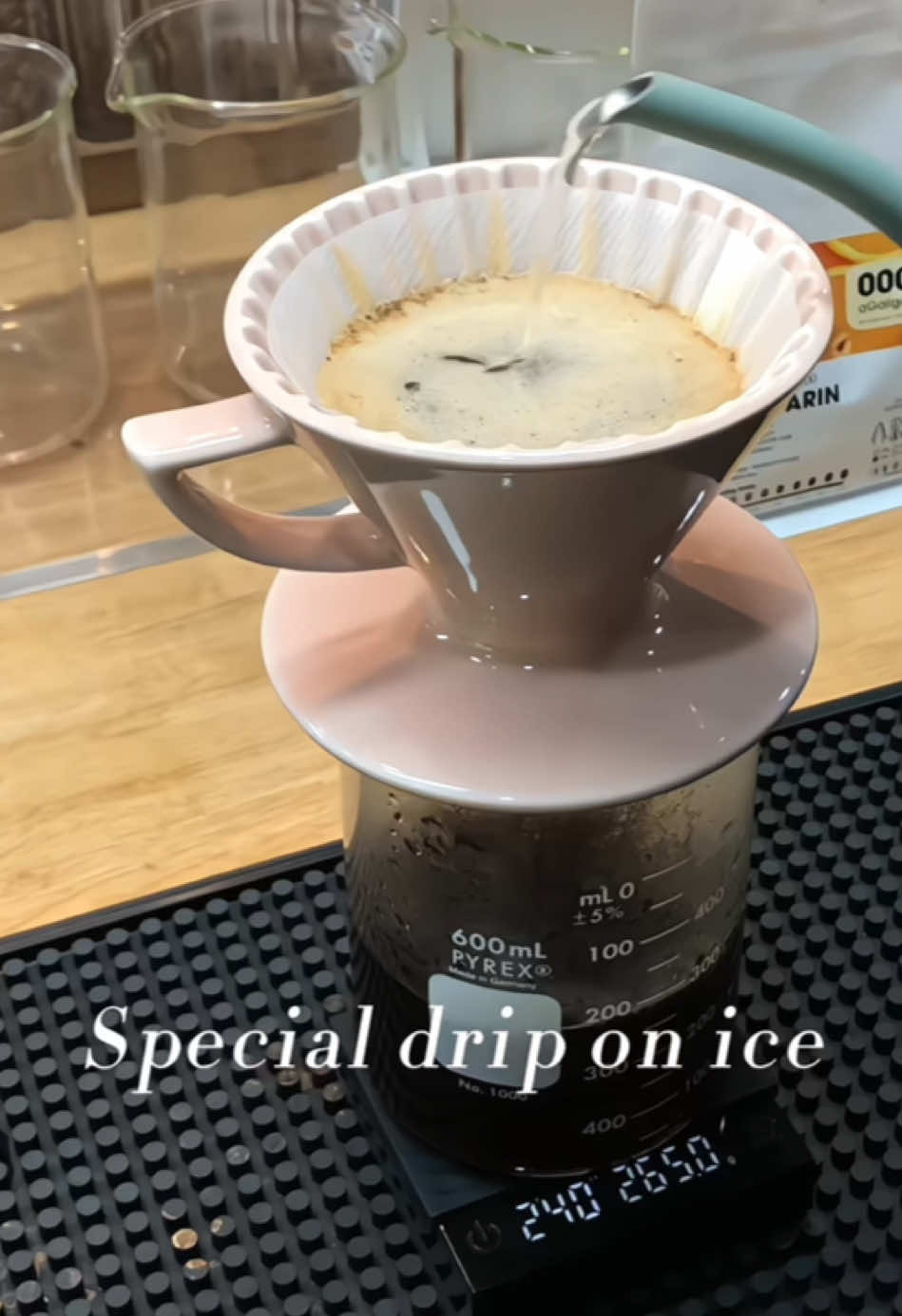 Special drip on ice 🍊🍊#พอใจคอฟฟี่นนทบุรี #porjaispecilitycoffee #specialtycoffee #coffee #coffee drinking #ร้านกาแฟนนทบรี #นนทบุรี #nonthaburicafelife #alternativecoffeebrewingtool #mindyourflavours #specialitycoffee 