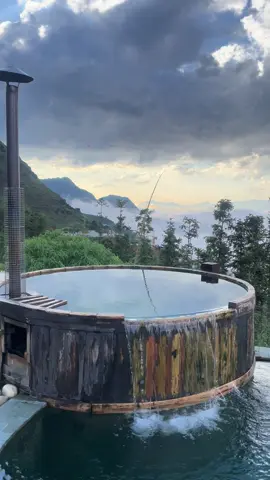 Sáng sớm mà bơi ở đây thì#luniem #villedemontmountainresort #xuhuong 