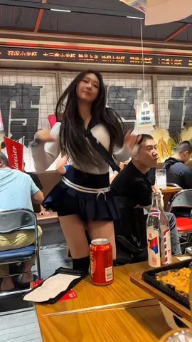 Welcome to Yintai Shopping Mall, Linping Linping Road, Hangzhou, China.❤️❤️#dance #cute #ダンス #可愛い #cute 