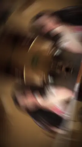 Nguyen Linh Chi 2k8 được biết đến với biệt danh thiên thần trượt băng với khuôn mặt xinh xẵn cùng tài trượt băng siêu đỉnh. Được cả mc biết đến là cháu hiệu trưởng, rất hâm mộ tình yêu của linh chi và ngy của cô ấy #mariecuriehanoischool #traixinhgaidepmc #fyp 