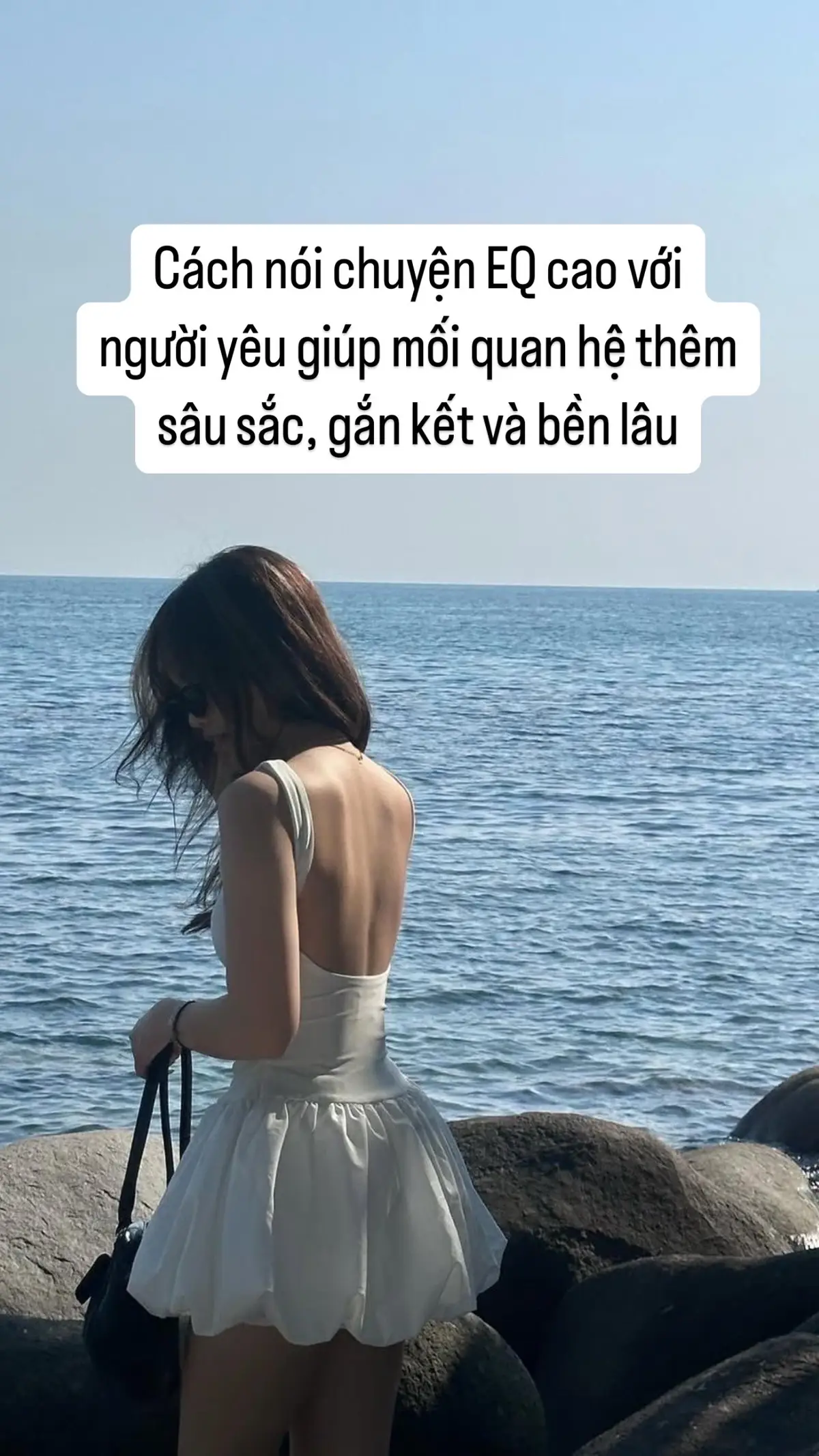 EQ cao một phần là bản năng, một phần do học hỏi mà thành. Ngọt ngào một chút không mất mác gì, đừng lúc nào cũng tỏ ra bất cần, yêu thì yêu không thì thôi rồi đêm về nằm khóc. Yêu 10 tỏ ra 10 đừng yêu 10 chỉ tỏ 1 ♥️