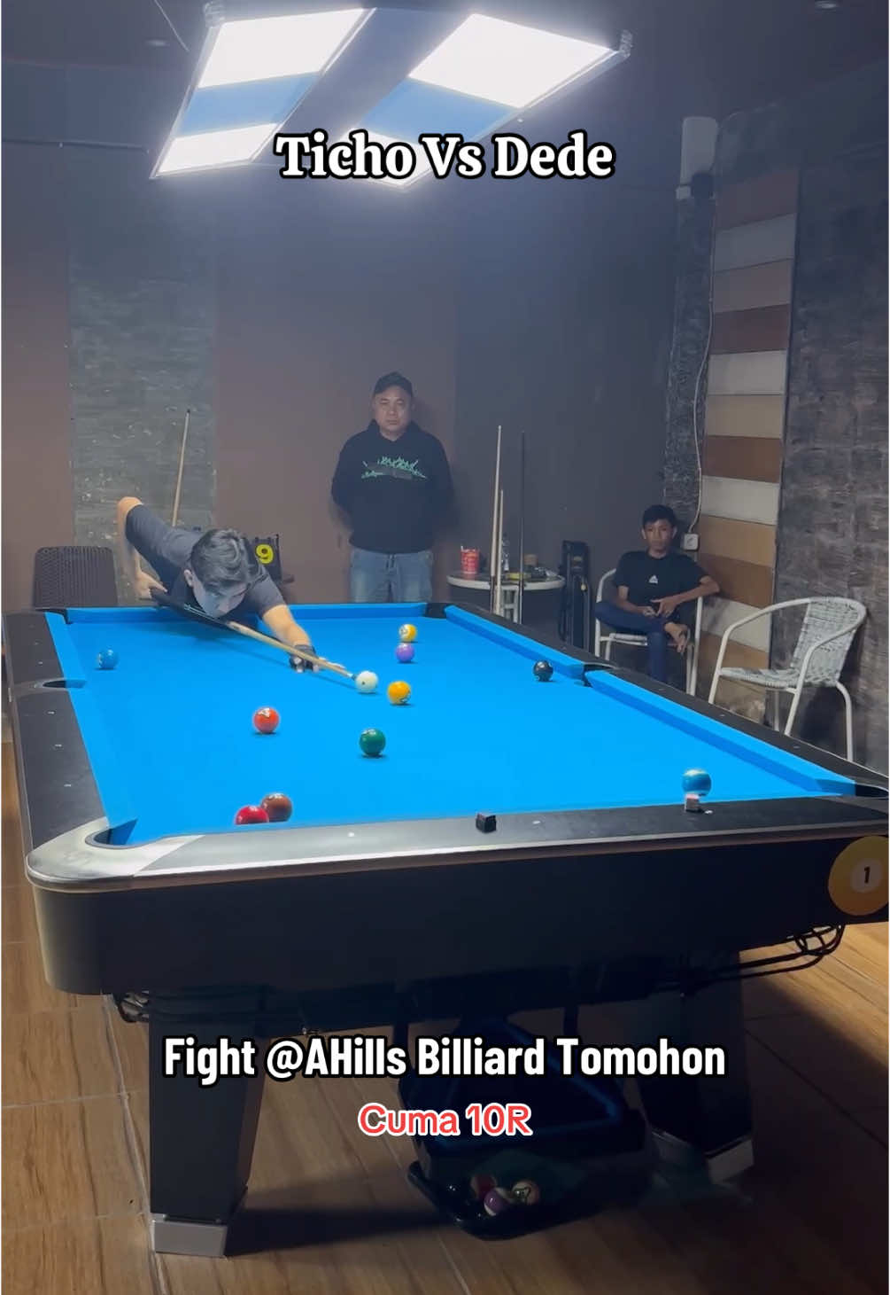Fight at AHills Billiard & Cafe Tomohon… Ticho Kaligis Vs Dede Kotamobagu #billiards #billiard #billiardtomohon #kotamobagu 