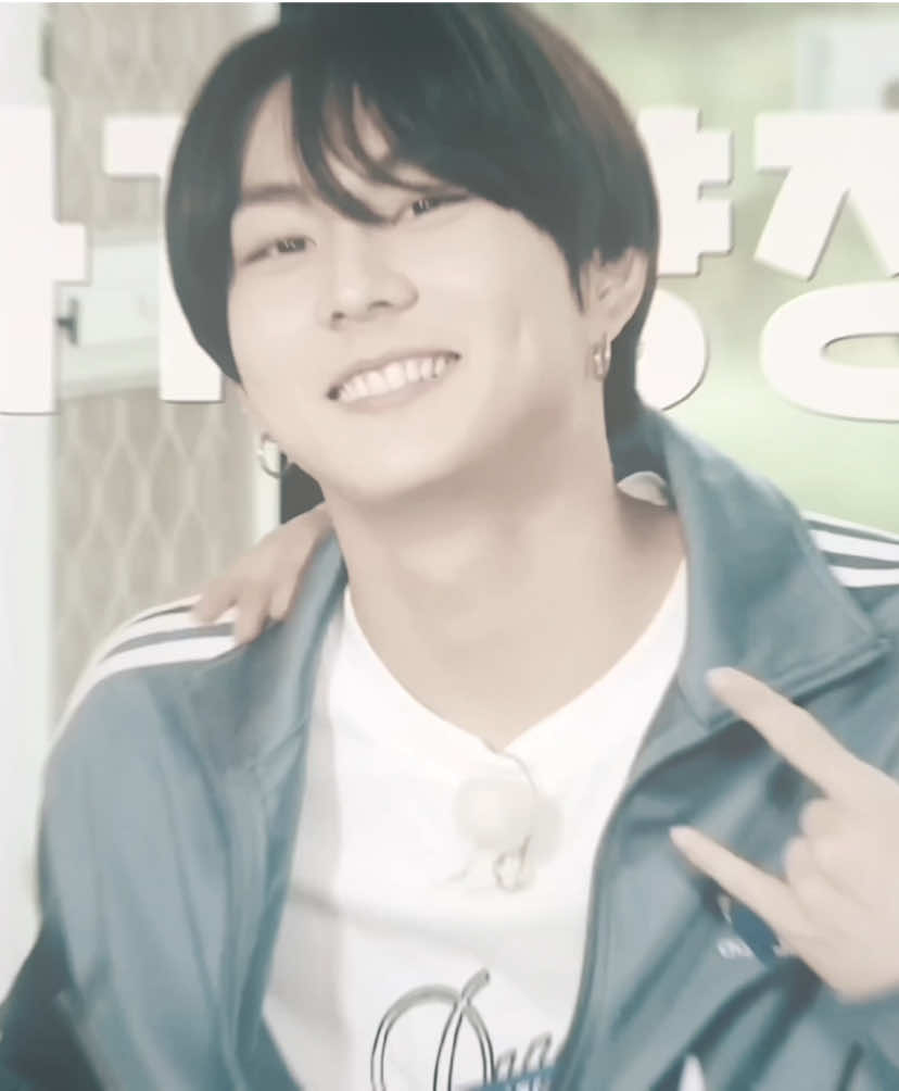 #JUNGWON choppy transitions 😔 #jungwon #heeseung #jay #jake #sunghoon #sunoo #ni_ki #enhypen #fyp #viral #kpopfyp #jungwonedit  #enhypenedit #kpopedit #wonie #edens #yangjungwon #yangjungwonedit  #jungwon_enhypen @lv3won ¹⁰⁰⁹ 🍓🍫💗 