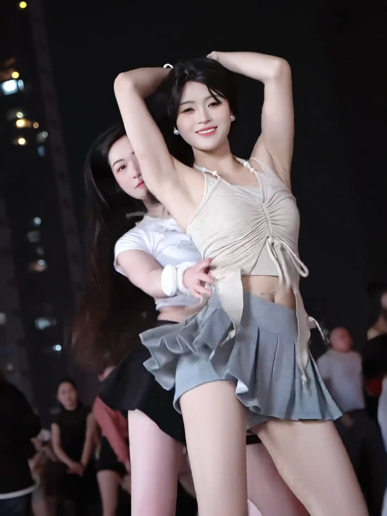 #gaixinhnhaydep #xuhuong #gaixinh #xuhuong #nhachaymoingay 