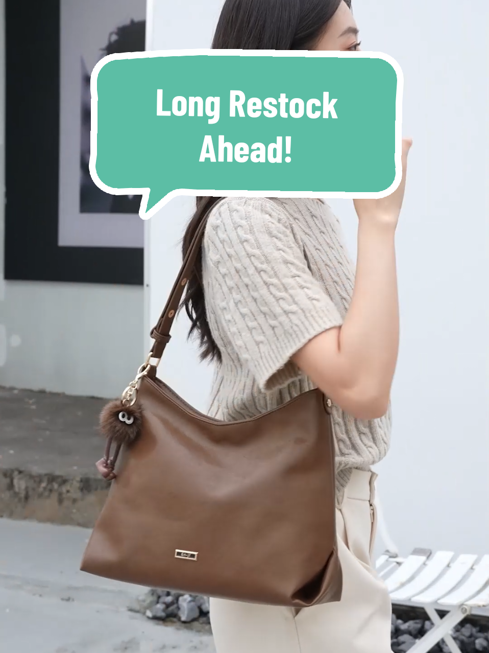 It's so easy to create some chic look with our bags! But it won't easy to reach them bag if they're sold, so, shop now girls! ✨️ #enjiid #banggapakeenji #aestheticwallet #aestheticbags #elegantbags #ootdfashion #outfitideas #OOTD #fyp #fypシ #fypage #fypシ゚viral 