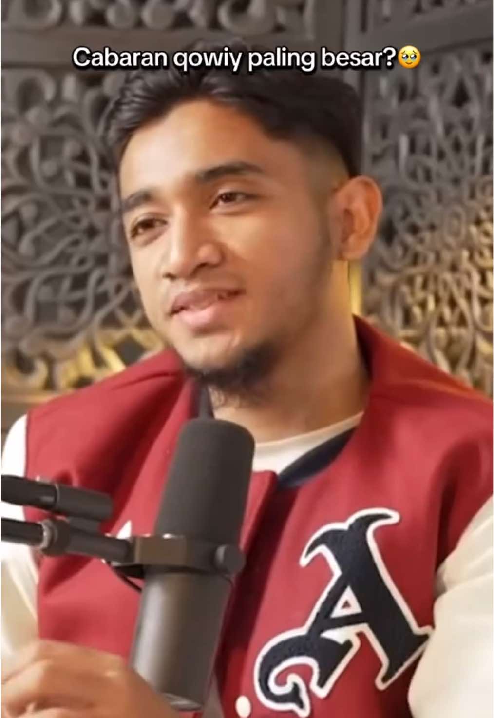 Macam mana dengan cabaran kita? 😔 @qawiyaro @Youcast podcast terbaikkk🤍👍 #qowiy  #qawiyaro  #youcast  #fyp  #foryoupage  #trending  #jumaat  #podcast  #youtuber  #viral  #tiktok  #kahwin  #muslim  #beranda 