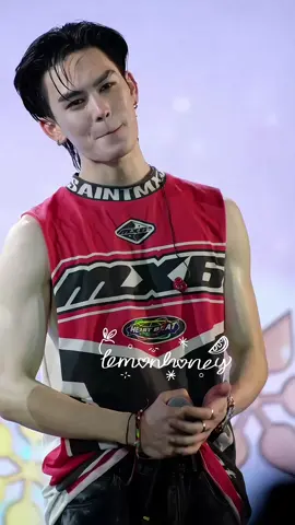 Đếm được từng giọt mồ hôi luôn 🥴 #Santapp @Santa 