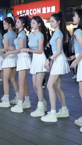 #gaixinh #gaixinhtrungquoc #model #dance #ngamgaixinh #douyin #douyin_tiktok_china #nguoimau #girls #xuhuong