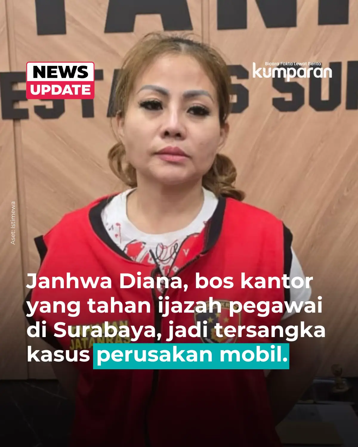 Janhwa Diana, pemilik perusahaan yang sempat disorot karena dugaan penahanan ijazah mantan pegawainya, kini ditetapkan sebagai tersangka oleh Polrestabes Surabaya.  Namun, penetapan tersebut bukan terkait kasus ijazah, melainkan perkara perusakan mobil milik seorang warga bernama Nimus. “Iya sudah ditetapkan tersangka bersama suaminya. Suami-istri tersangka,” kata Kasi Humas Polrestabes Surabaya, AKP Rina Shanty Dewi, Jumat (9/5). Janhwa dan suaminya, Handy Sunaryo, dilaporkan bersama anak dan seorang karyawan atas dugaan keterlibatan dalam insiden tersebut. Hingga kini, belum ada respons dari Janhwa terkait status tersangkanya.  Nama Janhwa sebelumnya mencuat setelah ia dilaporkan ke Wakil Wali Kota Surabaya, Armuji, oleh mantan karyawannya atas tuduhan penahanan ijazah. Saat itu, Janhwa membantah tuduhan tersebut dan mengaku tidak mengenal pelapor. 📸: Dok. Istimewa. Follow WhatsApp Channel kumparan untuk dapat Informasi terpercaya dikirim langsung ke WhatsApp kamu. Ketik kum.pr/WAchannel di browser kamu sekarang, agar bisa share informasi tanpa ragu. #newsupdate #update #news #oneliner #janhwa #penahananijazah #ijazah #kriminal #tindakkriminal #info #beritaterkini #berita #infoterkini #bicarafaktalewatberita #kumparan 