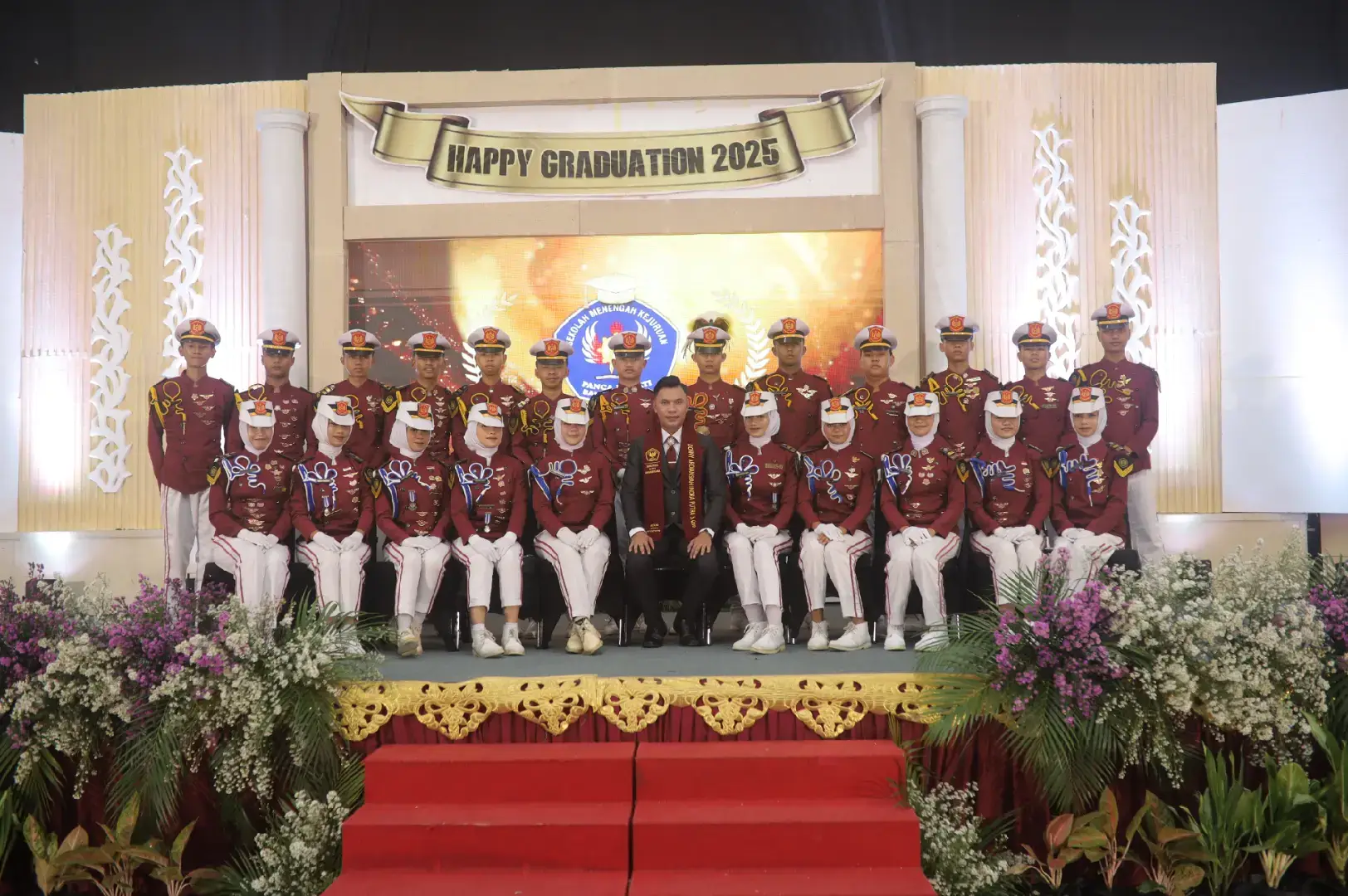 #graduation #wisuda #fyppppppppppppppppppppppp #sangkurpora #smkpancabhaktibanjarnegara #dctarunabhakti #smkhebatsmkbisa 