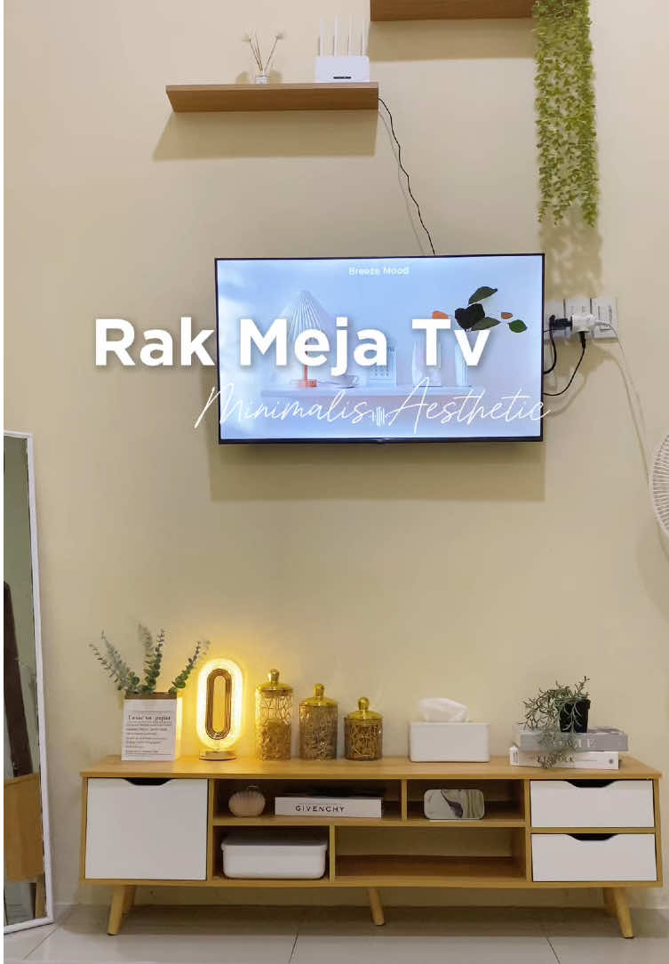 Membalas @anggun rak meja tv minimilis bikin ruang tamu lebih hangat dan aesthetic, yuk samaan cek keranjang kuning yaaa🥰 #fyp #fypage #fypシ゚ #foryou #foryoupagе #foryourepage #mejatv #rakmejatv #mejatvminimalis #mejatvaesthetic #aesthetic #raktv #rak #etife #homedoki #minimalist #ruangtamuminimalis #homeliving #homelife 