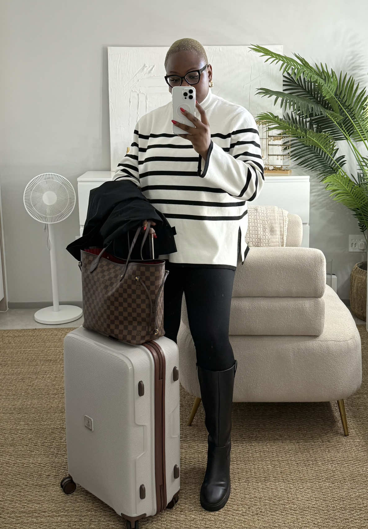 Someone asked “Grace bathong, when do you rest?”🥺 💕 Take my job as a 9-5, you cannot just chill at  home & not show up at the office for a couple of days & you do that multiple times in a month.  Do you expect to be employed by the 3rd month?✨ Although I’m self employed, I take my job very seriously because the effort I put in, is what I will get out 💸. Kurestwa Emathuneni😭✋🏾 #gracemondlana #grwm #OOTD #traveltiktok #worktrip #brandtrip #packwithme #earlymorning 