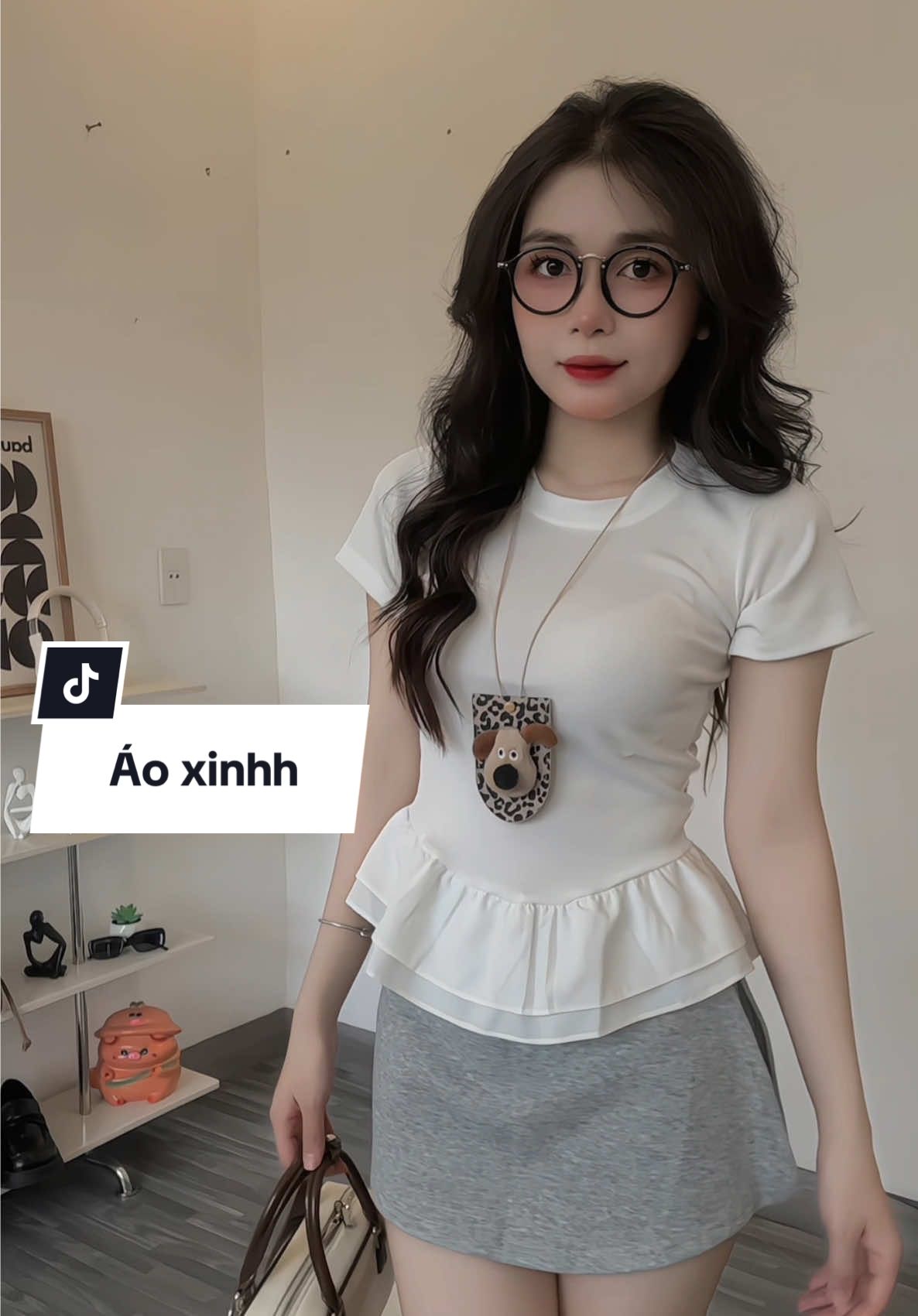 Áo thun thôi có cần điệu thế không 💃#tiktok #xuhuong #viral #OOTD #laiphuong2502 #reviewquanao 