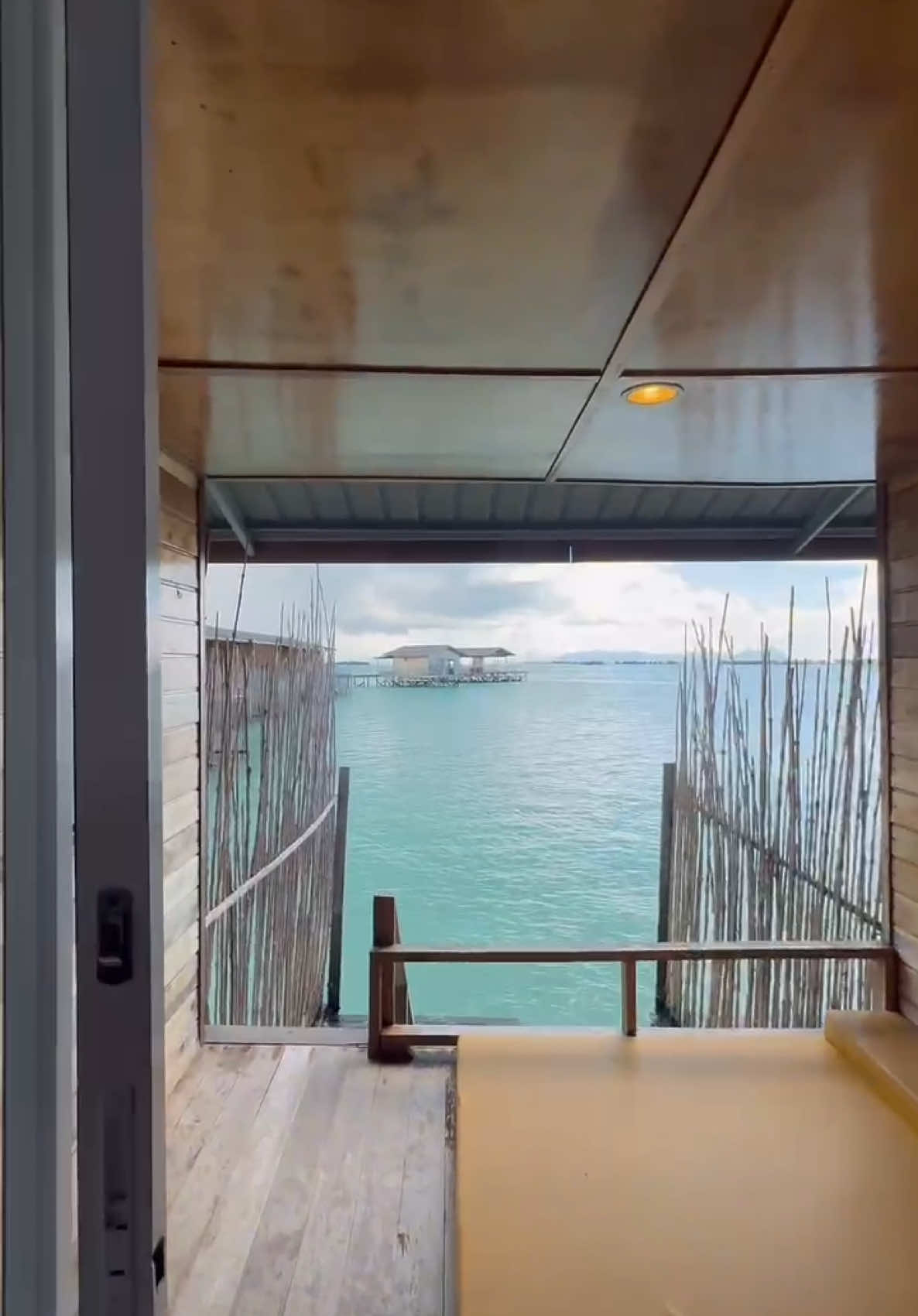 📍Nusakuya Resort Nak booking? Boleh terus direct contact kami di 012 406 7579. @GO MULTI TRAVEL &TOURS SDN BHD  #fyppppppppppppppppppppppp #nusakuyaresort #berandafypシ #honeymoonsemporna #yourdestinationishere #sabah 