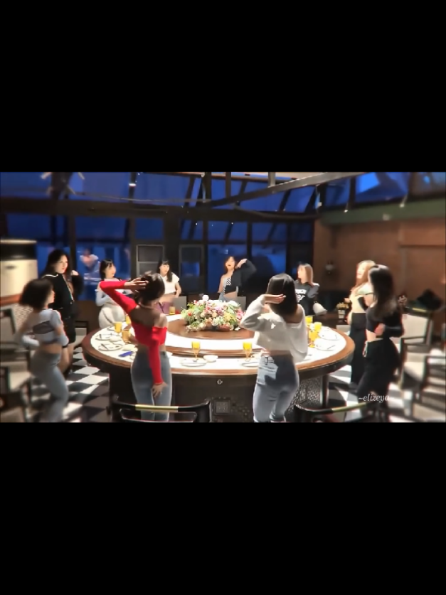 @For You @TikTok #douyin抖音 #dance #あなたのために #trend #ullzanggirl #バイラル #senpapi #foryoupage #elz_yeon💫 #foryou #tnh_elizeya💫 #viral @💫 𝙓𝑜𝓃𝑒𝓎 💫 