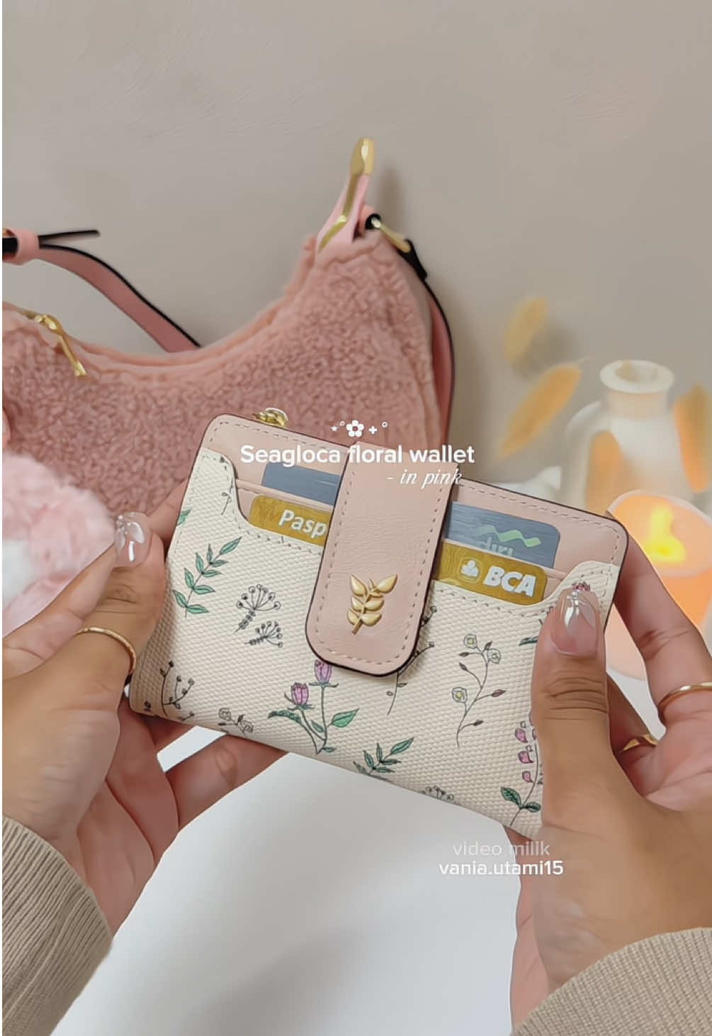 Prettiest floral wallet pink from @Seagloca.id #wallet #pinkwallet #seaglocawallet 