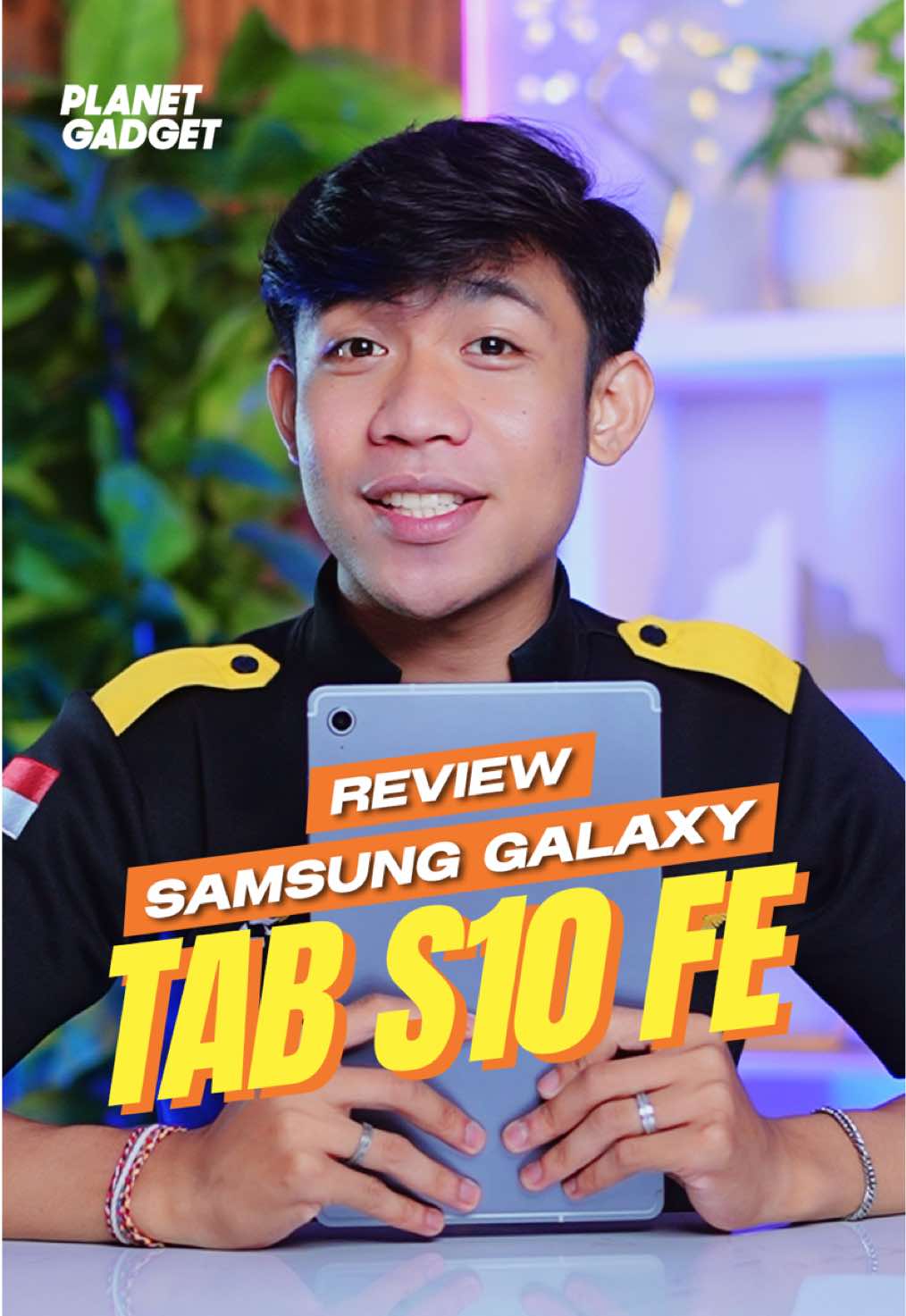 Layar luas, performa ganas! Samsung Galaxy Tab S10 FE hadir buat kamu yang butuh hiburan, kerja, dan kreativitas dalam satu genggaman.  Penasaran sama kualitasnya lebih dalam? Yuk nonton videonya samapi habis ya!