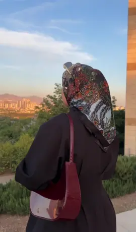 ‎                                                                                    لە بێدەنگیدا بیرمان دەكەوێتەوە لە چ دووڕیانێكی ئەم دوونیایەدا لە ژیان بە جێماوین لە كۆتایدا ئەو دوونیا ڕەنگاو ڕەنگەی چاوەڕێمان دەكرد وەك بەختمان ڕەش دەرچوو،مشتێك خۆشبەختی و قومێك ئارامی پێ نەبەخشین،خۆشیەكانی ئەم دوونیایە وەك برینێك  وان بە جەستەتەوە برینێك كە ساڕێژ نەبێت ڕۆژێك هەر دەبێت بكولێتەوە #account #active #fyp #acc #foryou #zankoy_slemany #qlyasan #slemani #sharazwr #actives? #foryoupage #fypp #baxtyarali #halabjaytaza #rasty_lak #tiktok #actives?🥺 