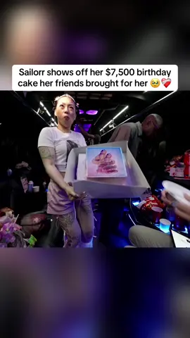 She has such great friends 🥹 #fyp #viral #trending #sailorr #musica 