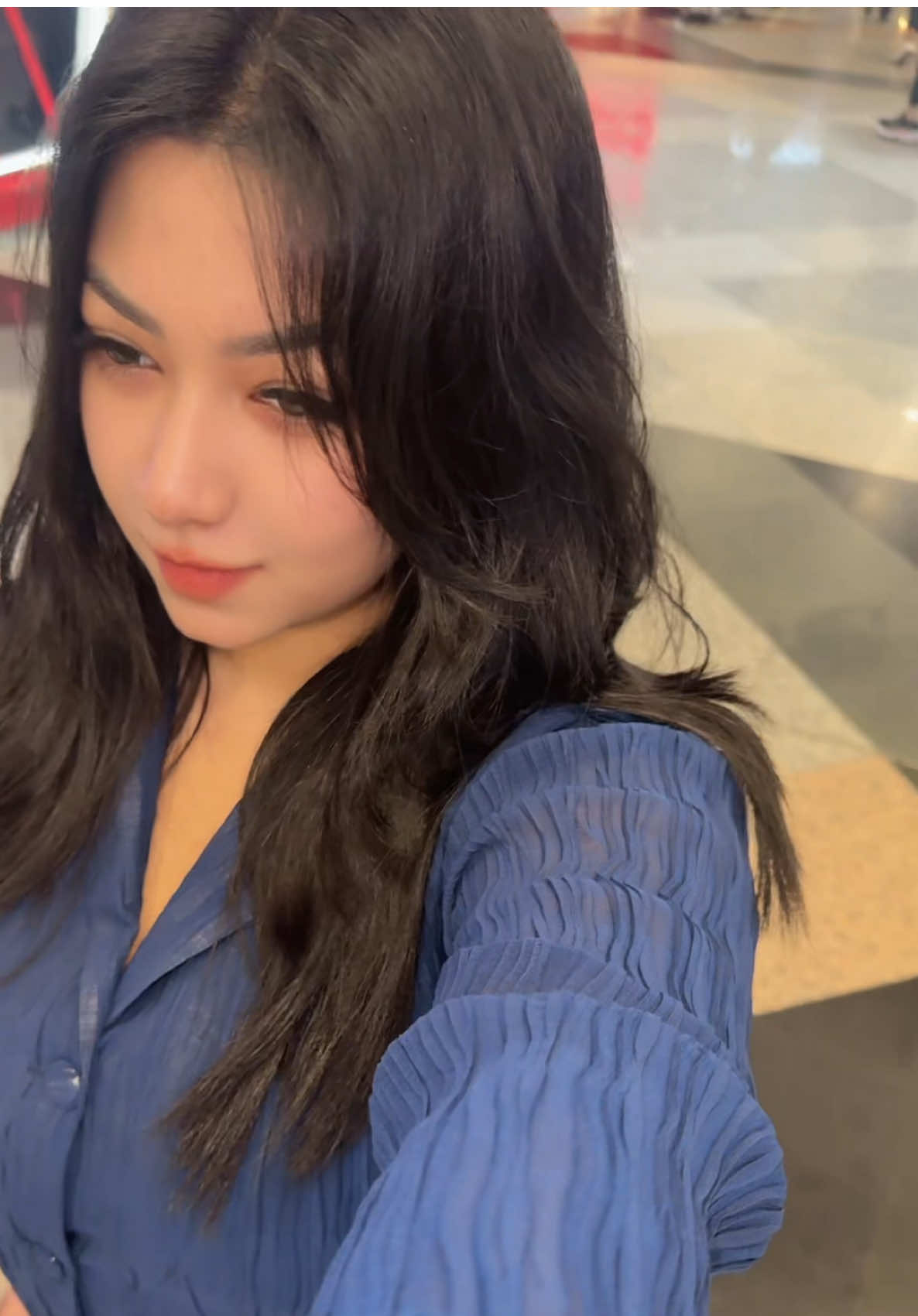 Off to another country 🌇  #airport #airportoutfit #airportdiaries 