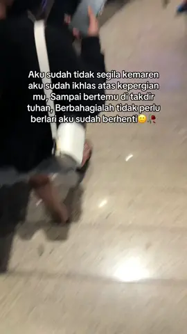 Pergilah aku tidak segila dulu🙂🥀#katakata #galaubrutal🥀 #funkot #dugem #tunjunganplaza #stasiun🚂 #stasiontop10surabaya #surabayaasik #fyp #foryou #foryoupage #masukberandafyp 