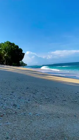 BaseG beach🌊🌴🫶🏾 #pantai #baseg #jayapura #beach #sun #pantai #kota #view #santai #papua #fyp #beranda #tiktokviral #papua #kotajayapura #tiktokpapua #jayapurahits #papuahits #langitbiru #ntt #ambon #aesthetics #cinematic #langitaesthetic 