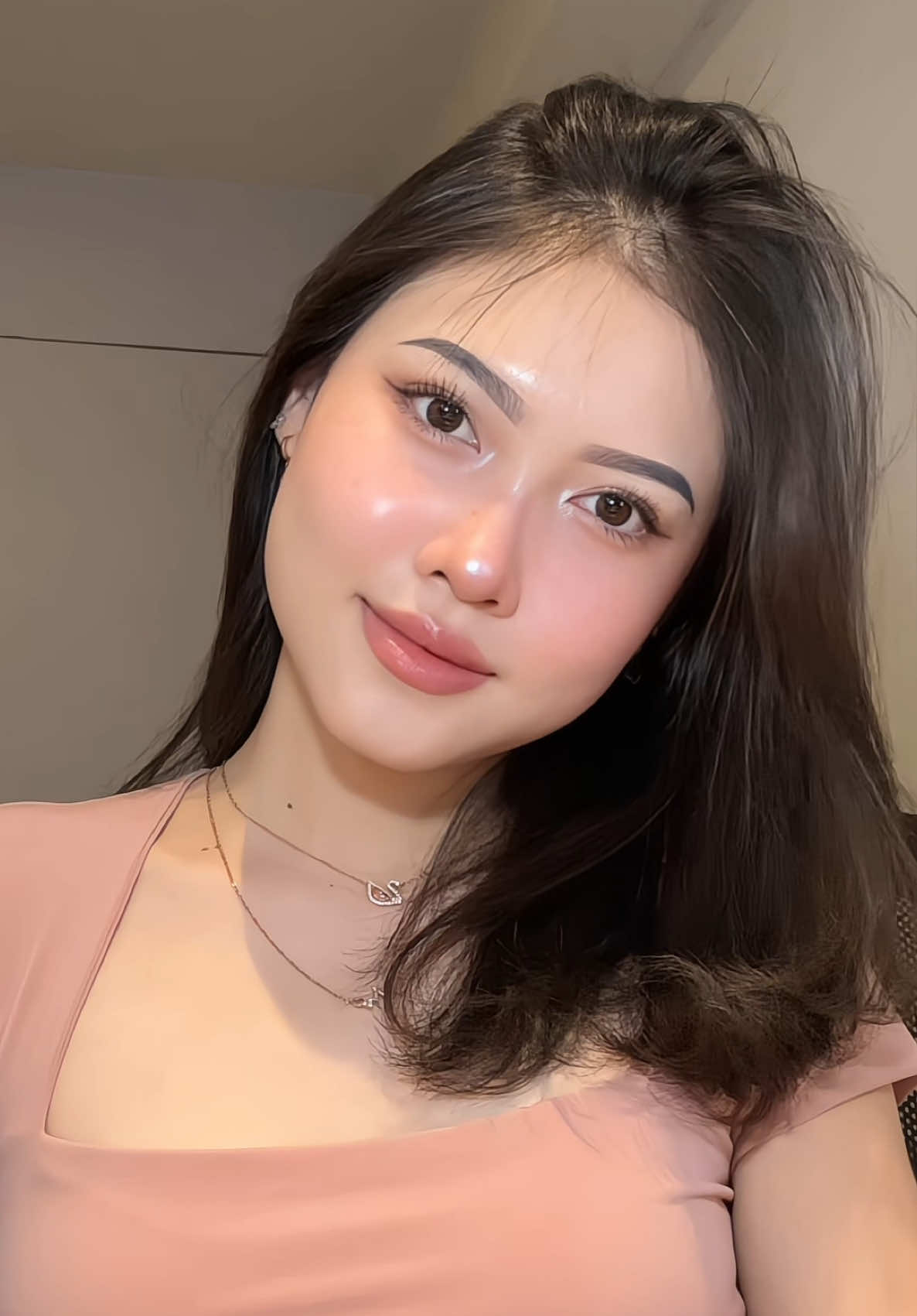 Another get ready with me 💗✨yeayy!! Btw smua aku pake dri @ESQA Cosmetics sukakk bgt ‼️ #getreadywithme #grwm #makeup 